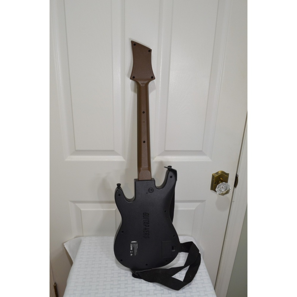 Activision Guitar Hero Live Wireless Guitar Controller, S/N BGS1AL - Picture 5 of 12